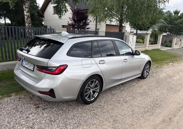 BMW Seria 3 cena 99700 przebieg: 162000, rok produkcji 2019 z Chojnice małe 301